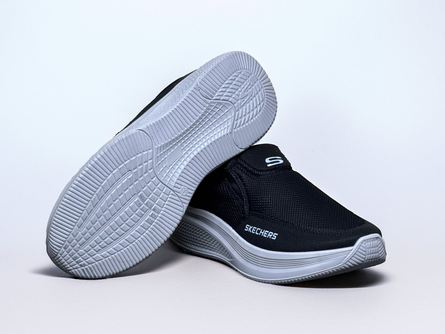 Skechers Men's Slip-On Comfort Walking Shoes – Lightweight Cushioned Sole.